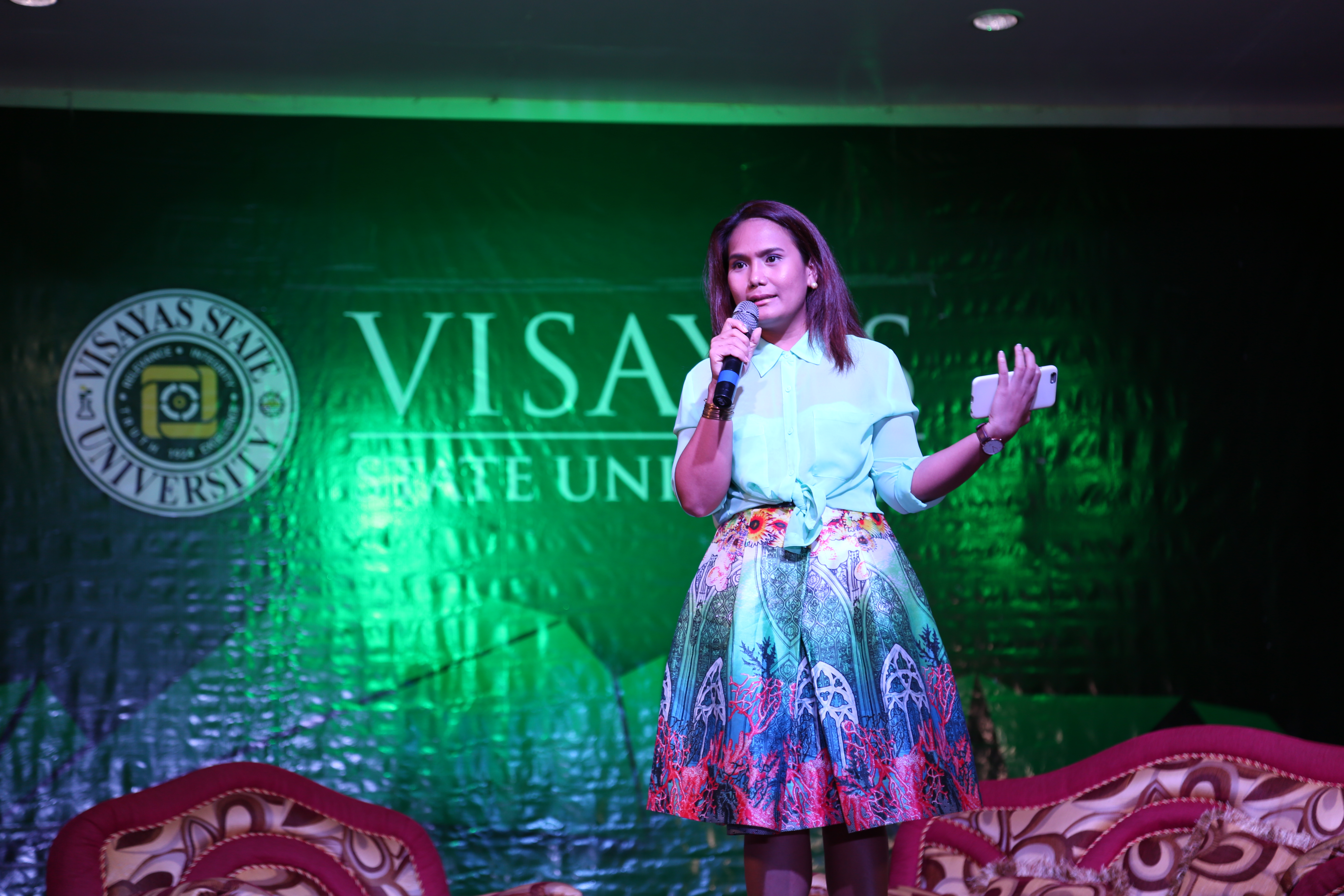 8 LIFE LESSONS. Cherrie Atilano sharing her eight life lessons to more than 600 Viscans during the Leadership and Civic Engagement Forum, held at VSU Convention Center on November 21, 2016.